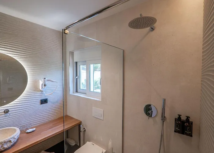 Hotel Kamara Sarande