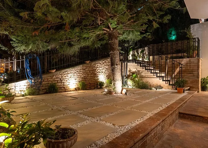 Hotel Kamara Sarande