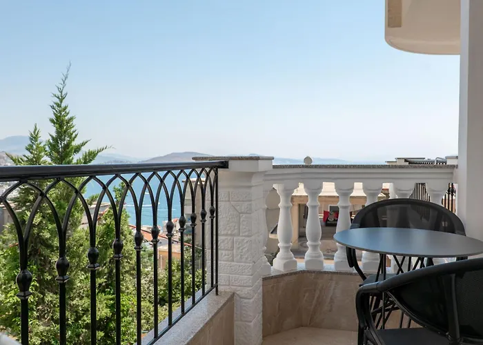 Hotel Kamara Sarande