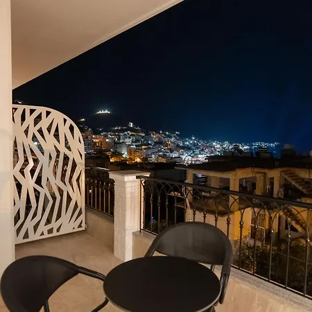 Kamara Hotel *