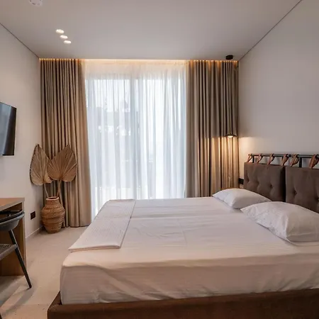 Kamara Hotel