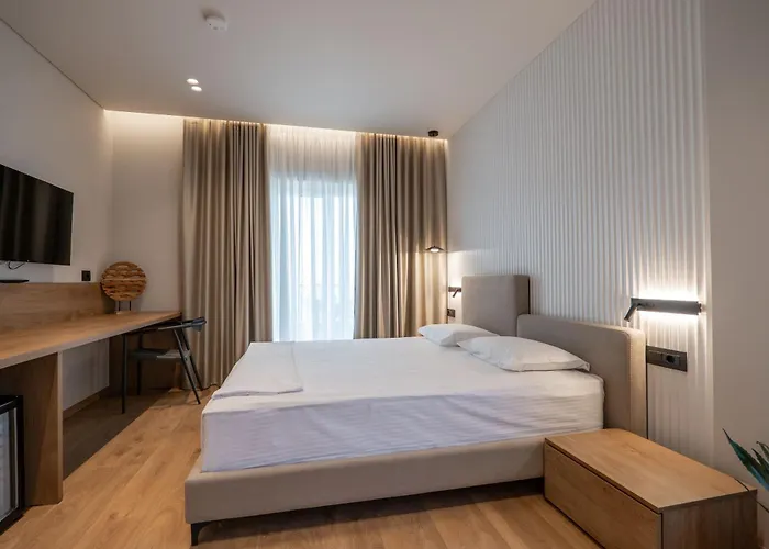 Hotel Kamara *